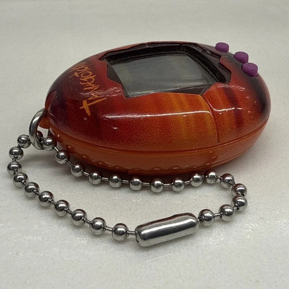 Tamagotchi Sunset Red Bandai 2017 Electronic Digital Pet Keychain - New Battery!